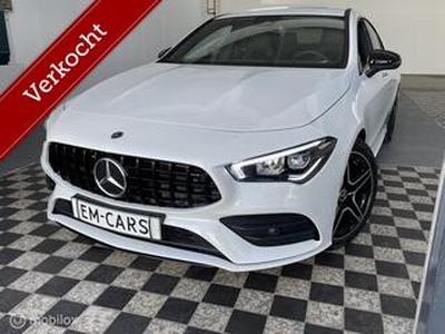 Mercedes-Benz CLA-KLASSE 180 AMG Line Automaat