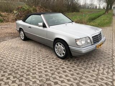 Mercedes-Benz E-KLASSE Cabrio Mercedes E320 Cabrio W124 met hardtop