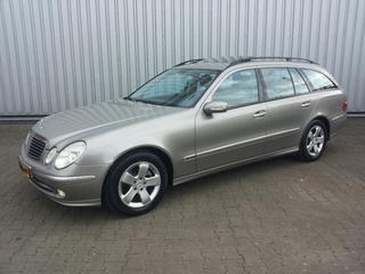 Mercedes-Benz E-KLASSE E240 Aut Agarde *LEER *NAVI *