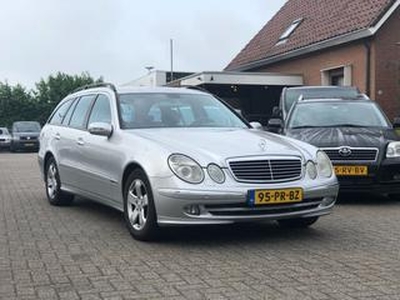 Mercedes-Benz E-KLASSE E270 CDI Combi Avantgarde Trekhaak Navi