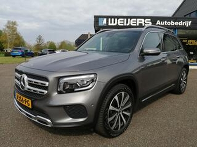 Mercedes-Benz GLB-Klasse 200 Premium Plus, Panorama, Trekhaak, Widescreen, 19 inch, Sfeer