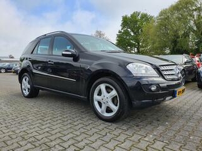 Mercedes-Benz M-KLASSE ML 420 CDI 4 Motion Sport-Pack [ GEARBOX PROBLEM ] Aut. *PANO | VOLLEDER | XENON | NAVI-FULLMAP | KEYLESS | AIRMATIC | CAMERA | ECC | PDC | CRUISE | HARMAN-KARDON-AUDIO | MEMORY-PACK | COMFORT-SEATS | 19