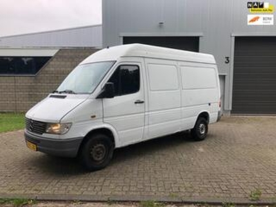 Mercedes-Benz SPRINTER 208D 212D LANG HOOG MANUEEL