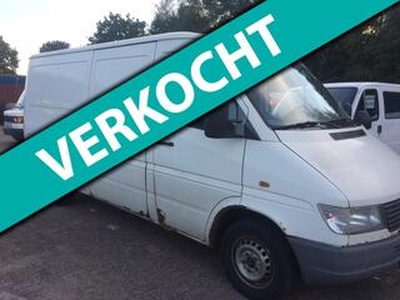 Mercedes-Benz SPRINTER 212 D lang