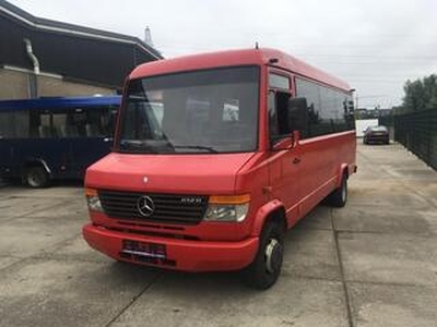 Mercedes-Benz VARIO 612d floor gear 6tyres