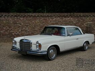 Mercedes-Benz 280 SE 3.5 W111 very original, low kilometres, V8 engine