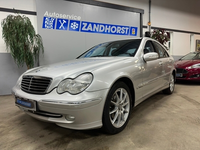 MERCEDES C-KLASSE 200 K. Elegance