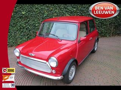 Mini COOPER 1.3 MPI Seven Gloednieuw!! slechts 22km op teller!!