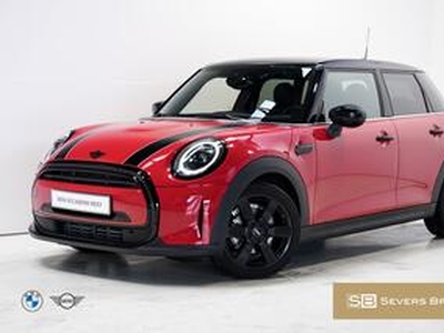 Mini COOPER 5-deurs Classic Premium Go Pakket Aut. - Verkocht!