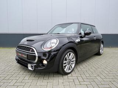 Mini COOPER S 2.0 Chili Serious Business *Navi*Vol leer