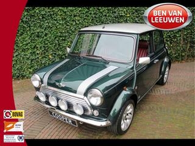 Mini COOPER Sport 1.3 MPI met leder interieur, houten dash en 13