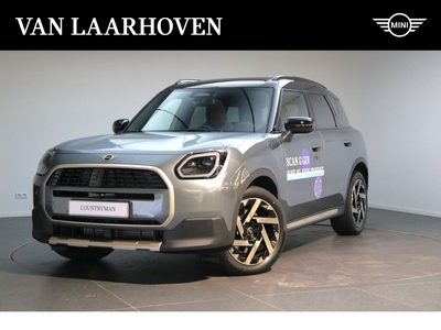 MINI COUNTRYMAN C Favoured Automaat / Panoramadak / Trekhaak / JCW Sportstoelen / Parking Assistant Plus / Driving Assistant Professional / Comfort Access / Harman Kardon