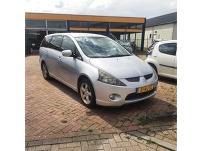 Mitsubishi GRANDIS 2.4