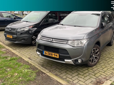 MITSUBISHI OUTLANDER 2.0 PHEV Executive Edition X-Line