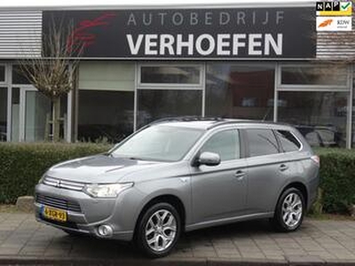 Mitsubishi OUTLANDER 2.0 PHEV Instyle - PANORAMADAK - XENON - CRUISE/CLIMATE CONTR - NAVIGATIE - LEDER !!