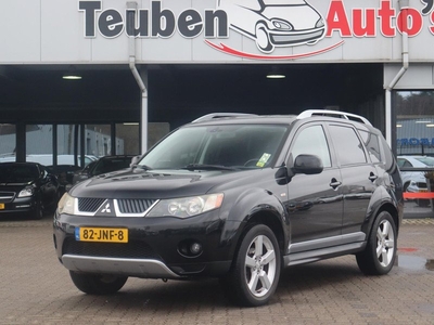 Mitsubishi Outlander 2.4 Intense+ 4wd Airco, Navigatie, 7 Persoons, Trekhaak, Cruise control