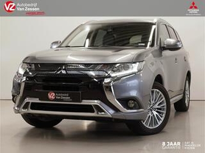 Mitsubishi OUTLANDER 2.4 PHEV Pure+ | Nu van ? 29.975 voor ? 27.475 | Navi | Standkachel | Stoelverwarming | Half Leder | Camera | Trekhaak