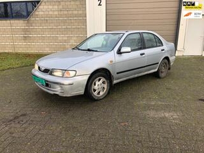 Nissan ALMERA 1.4 AIRCO/CLIMA 5 DEURS SEDAN CRYSTAL