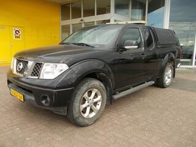 Nissan NAVARA 2.5 DCI 4WD BJ. 2010 MOTOR DEFEC