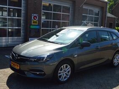 Opel ASTRA 1.2 Bns Edition, Navi, Pdc, Camera