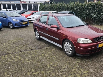 OPEL ASTRA 1.6-16V Club Automaat, Elek.pakket, Nieuwe Apk.