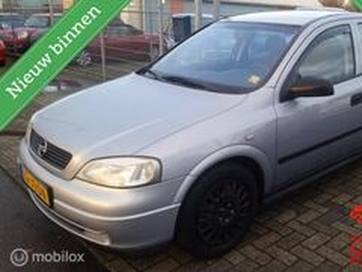 Opel ASTRA 2.2-16V Edition, Airco, Cruisecontrol NW APK