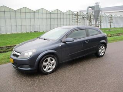 Opel ASTRA GTC 1.4 Business