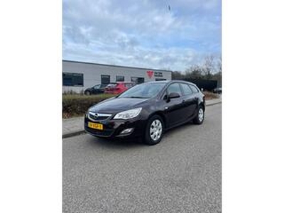 Opel ASTRA Sports Tourer 1.4 Turbo Anniversary Edition