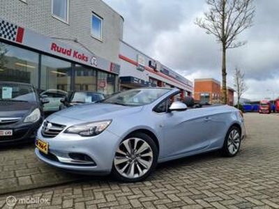 Opel CASCADA 1.6 TURBO COSMO CABRIO / NL Auto / 200pk / Navigatie / Stoelverwarming / Achteruitrijcamera /