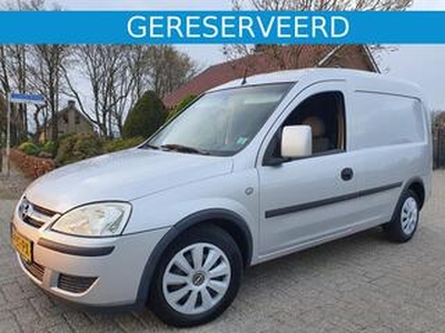 Opel COMBO 1.4i Benzine met Zijdeur, Trekhaak en meer Opties