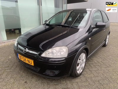 OPEL CORSA 1.0- Silverline AIRCO BJ 2-2006 APK 2-2025