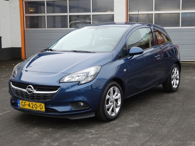 Opel Corsa 1.0 Turbo Edition Airco, licht licht metalen velgen, cruise controle, afneembare trekhaak, parkeersensoren voor en achter, achteruitrijcamera, enz.