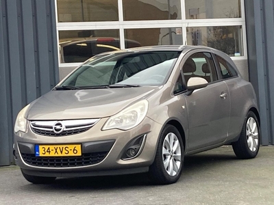 Opel Corsa 1.2-16V Anniversary Edition Navi Airco Cruise