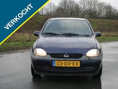 Opel CORSA 1.2i-16V Onyx