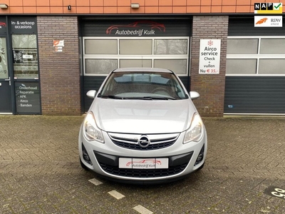 Opel Corsa 1.4-16V Cosmo vol opties lage km stand nap