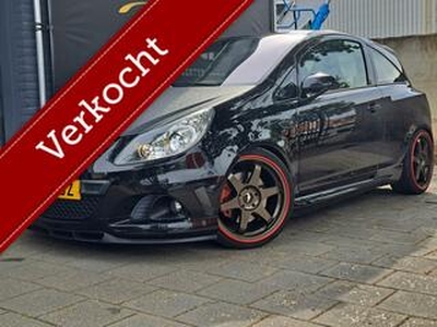 Opel CORSA 1.6 OPC/Airco/CruiseControl/Kuipst/18''/235PK.Vol