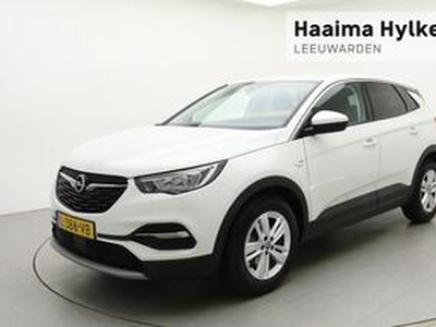 Opel Grandland X 1.6 Turbo Business Executive 180pk Uniek! | Trekhaak | Adaptive Cruise Control | Camera | Navigatie | 1.600kg Trekgewicht