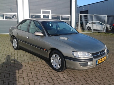 Opel Omega 2.5i V6 CD