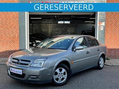 Opel VECTRA 1.8-16V Comfort Navigator | Airco | Rijklaar