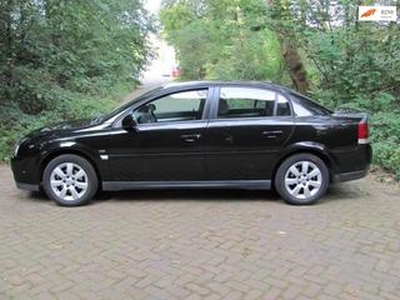 Opel VECTRA 2.2-16V V-line