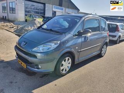 Peugeot 1007 1.4 Gentry 3-deurs Airco Bj.:2006