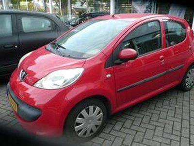 Peugeot 107 1.0-12V XS 5DRS NL AUTO