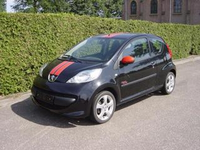 Peugeot 107 1.0 STREET RACING