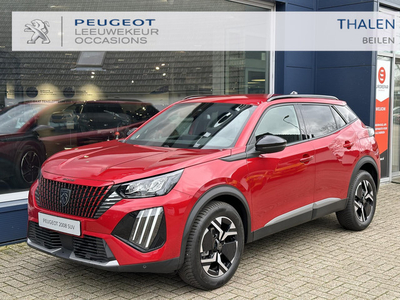 Peugeot 2008 1.2 Turbo 100 PK Allure | Facelift 2024 Model | Navigatie via Telefoon | Grip Control | All Season Banden | LED Verlichting | Stoelverwarming | Keyless Entry | Parkeersensoren | Half Lederen Bekleding | Digitaal Dashboard | Cruise Control | C