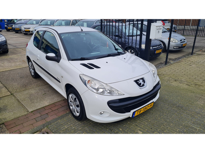 Peugeot 206 + 1.1 XR *airco* Urban move edition