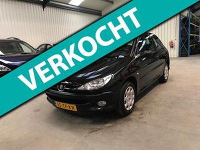 Peugeot 206 1.4 One-line AIRCO/NAP/APK