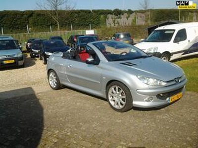 Peugeot 206 CC 2.0-16V Roland Garros Zeer lux,s Airco Ecc Leerbekl Zwart/ Rood LMV