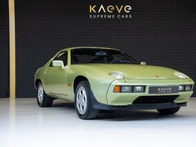 Porsche 928 (manual gearbox, Pasha interior)