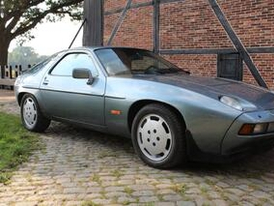 Porsche 928 S Aut. 40 jaar oud, belasting vrij. 8 x 928 op voorraad