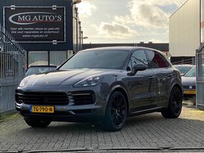 Porsche CAYENNE 3.0 Porsche | Porsche Twente geleverd + Onderhouden | Origineel NL| Soft Close | Pano | Elektrische Trekhaak